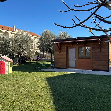 Dependance Con Giardino A Pescara Спольторе