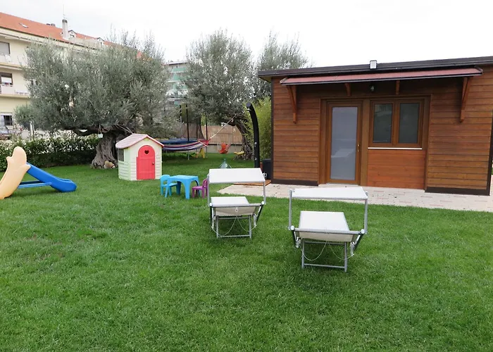 Дом отдыха Dependance Con Giardino A Pescara Спольторе