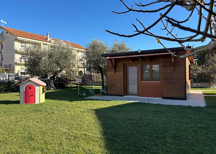 Dependance Con Giardino A Pescara Spoltore